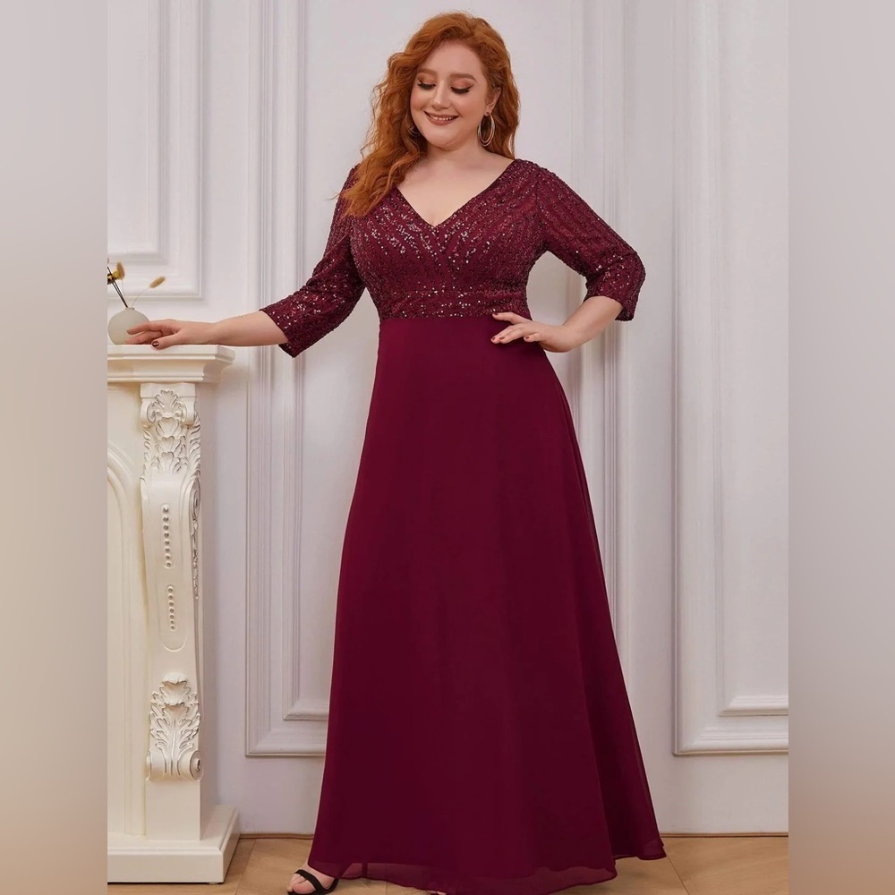 🆕 Plus Size V Neck A-Line Sequin Evening Dress with Sleeve